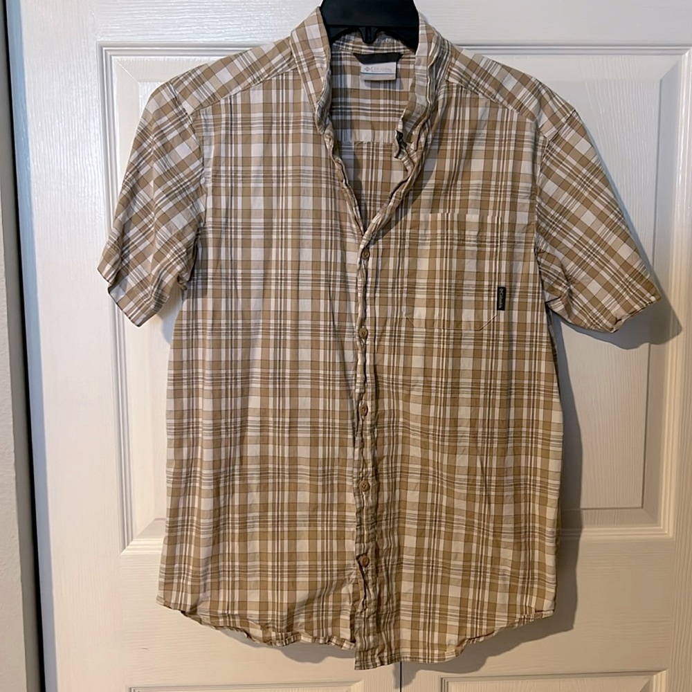 EUC men’s Columbia brown plaid button-down shirt, size medium